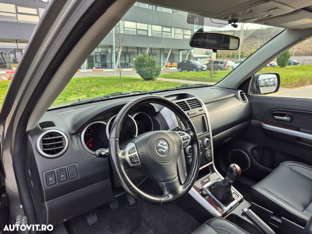 Suzuki Grand Vitara 1.9 DDiS Club DPF Family - 3