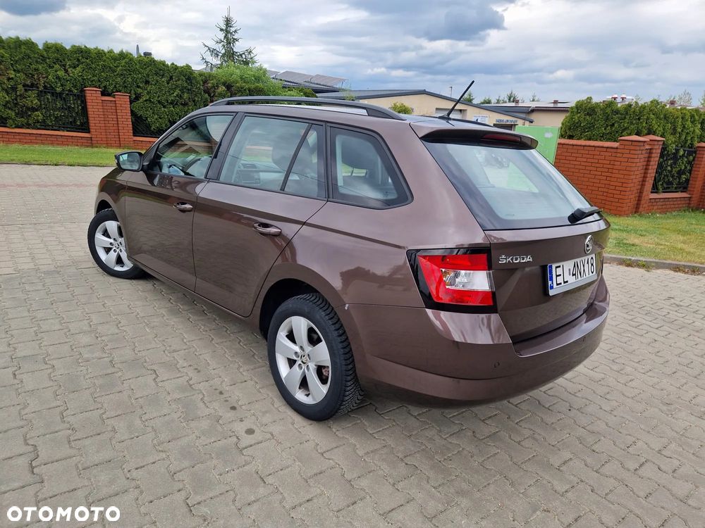 Skoda Fabia 1.2 TSI DSG Style - 6