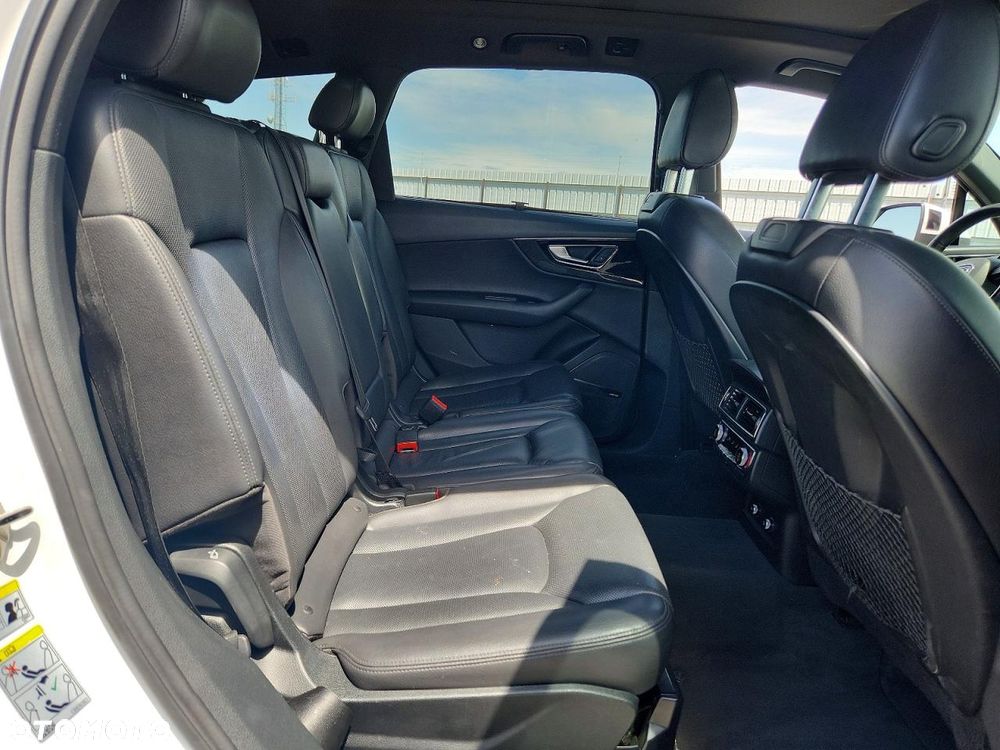 Audi Q7 3.0 TFSI Quattro Tiptronic - 11