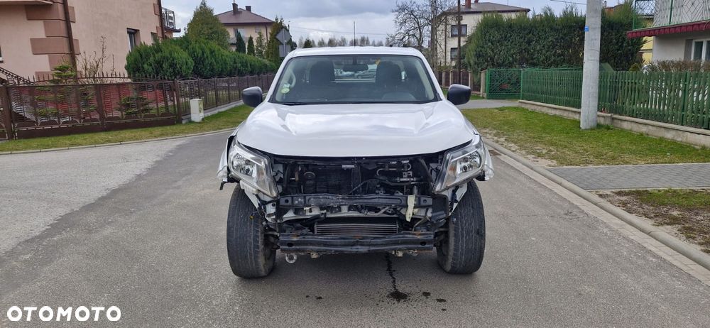 Nissan Navara - 2