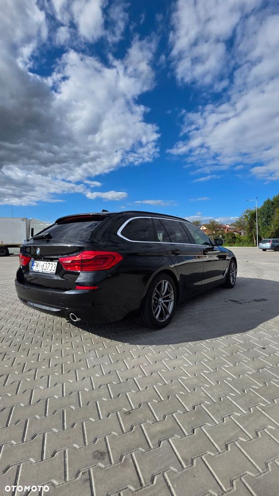 BMW Seria 5 518d Advantage sport - 12