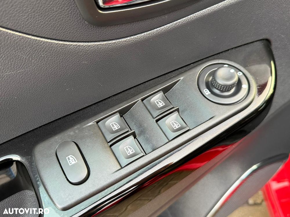 Renault Captur ENERGY TCe EDC Intens - 22