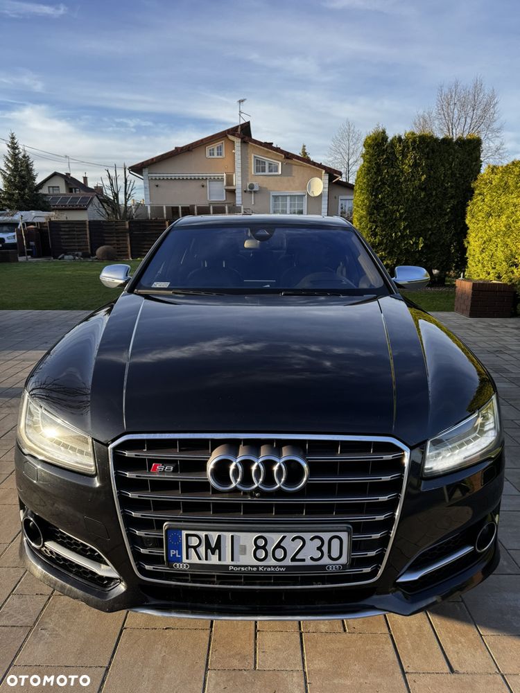 Audi S8 - 5