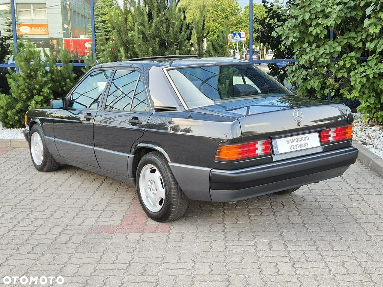 Mercedes-Benz W201 (190) - 5