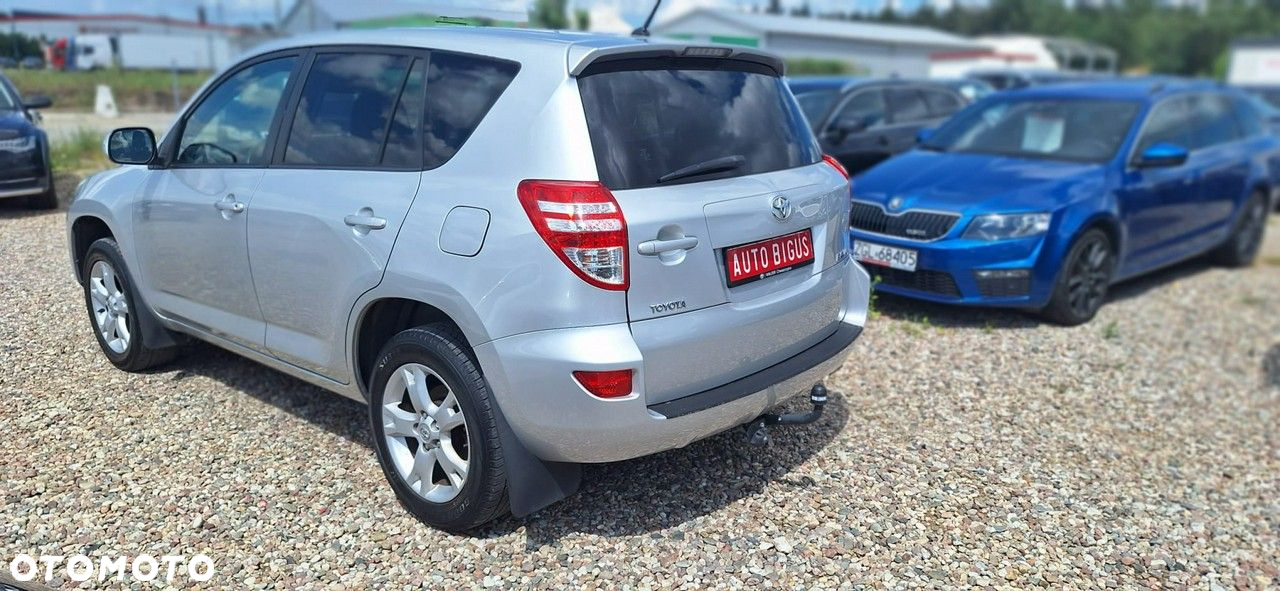 Toyota RAV4 - 5