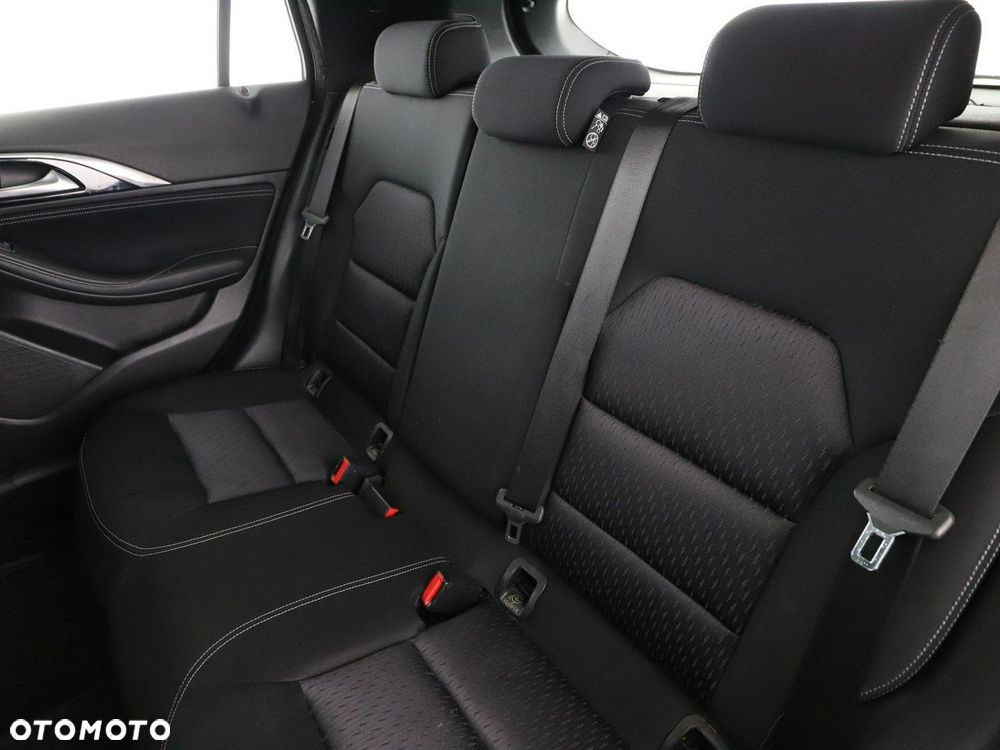 Infiniti Q30 1.5d Premium - 18