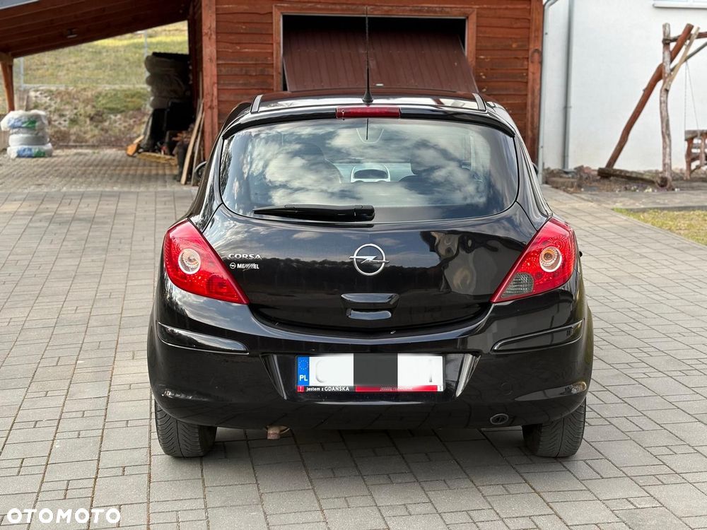 Opel Corsa 1.2 16V Essentia - 5
