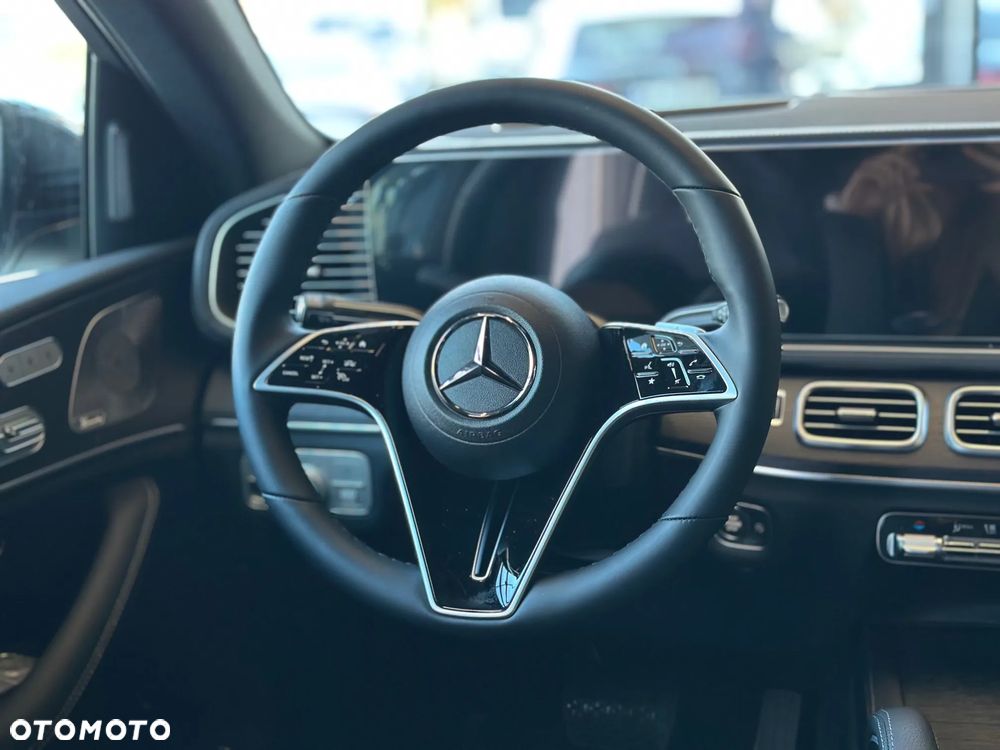 Mercedes-Benz GLE - 17