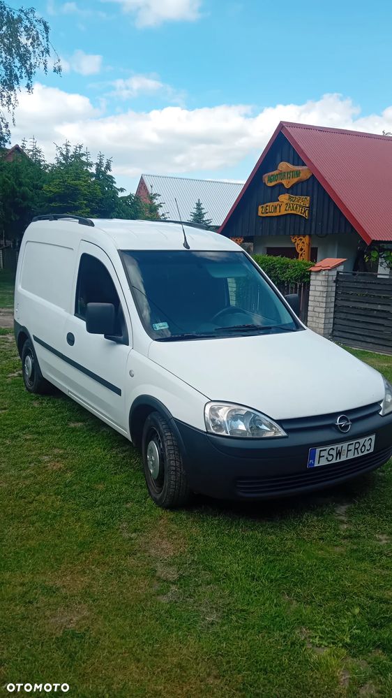 Opel COMBO - 4