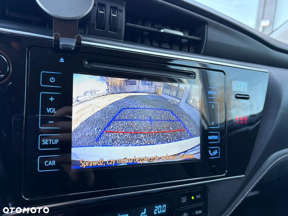 Toyota Corolla 1.6 Comfort - 17