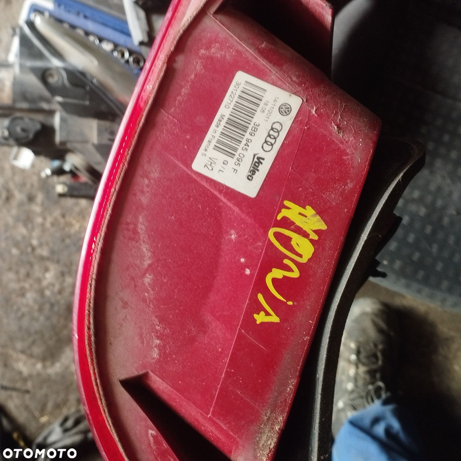 Volkswagen Passat B5 kombi lampa tył lewa kompletna oryginał - 3