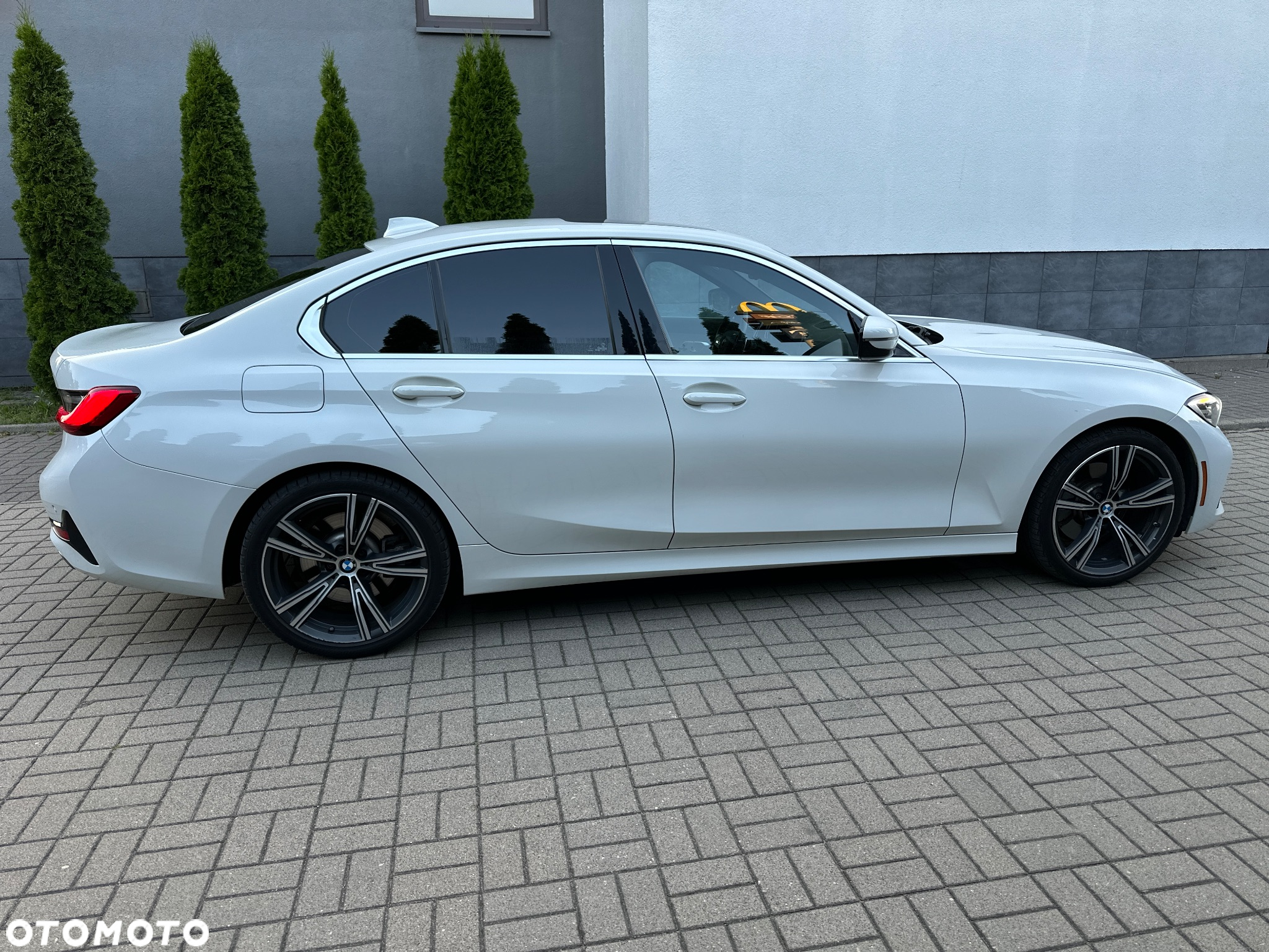 BMW Seria 3 330i Sport Line - 15