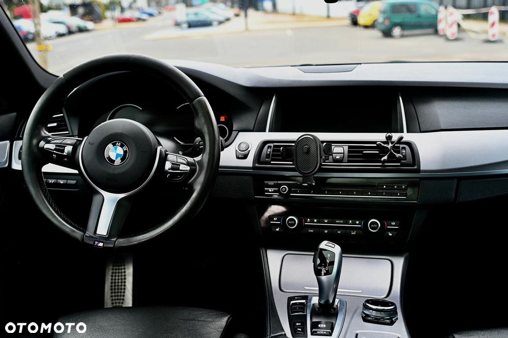 BMW Seria 5 535d xDrive - 16