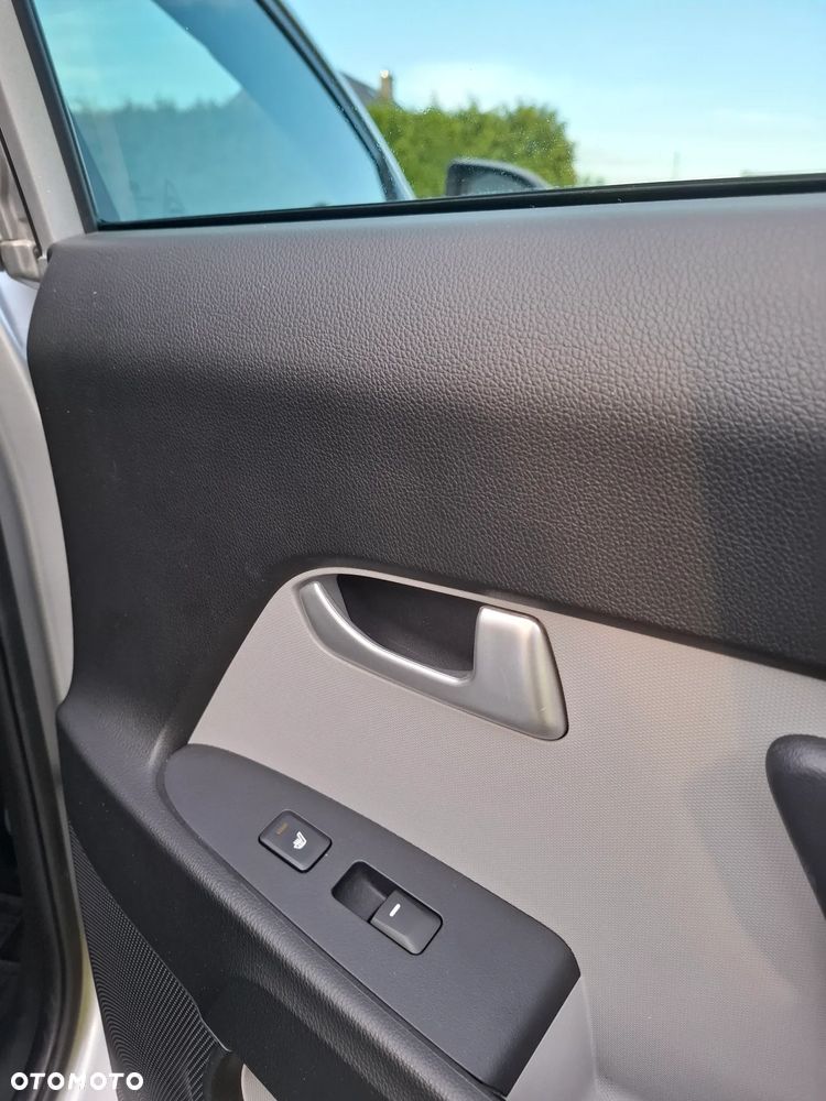 Kia Sportage 1.7 CRDI 2WD ISG Dream-Team Edition - 17