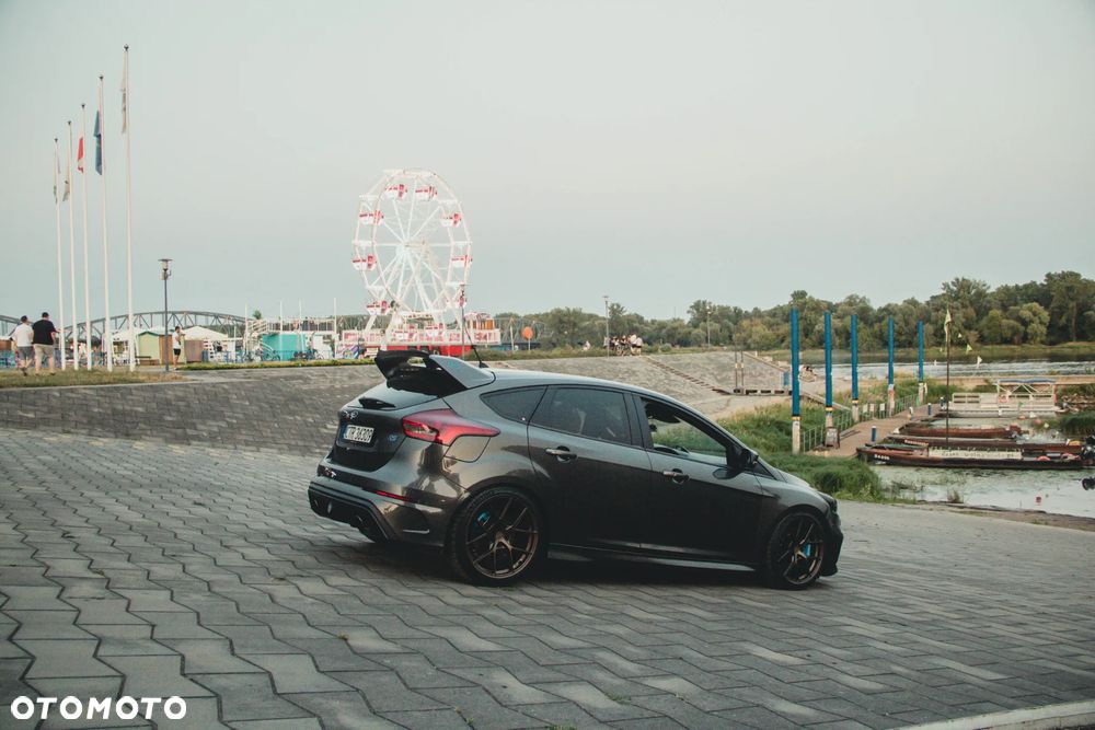 Ford Focus 2.3 EcoBoost RS - 25