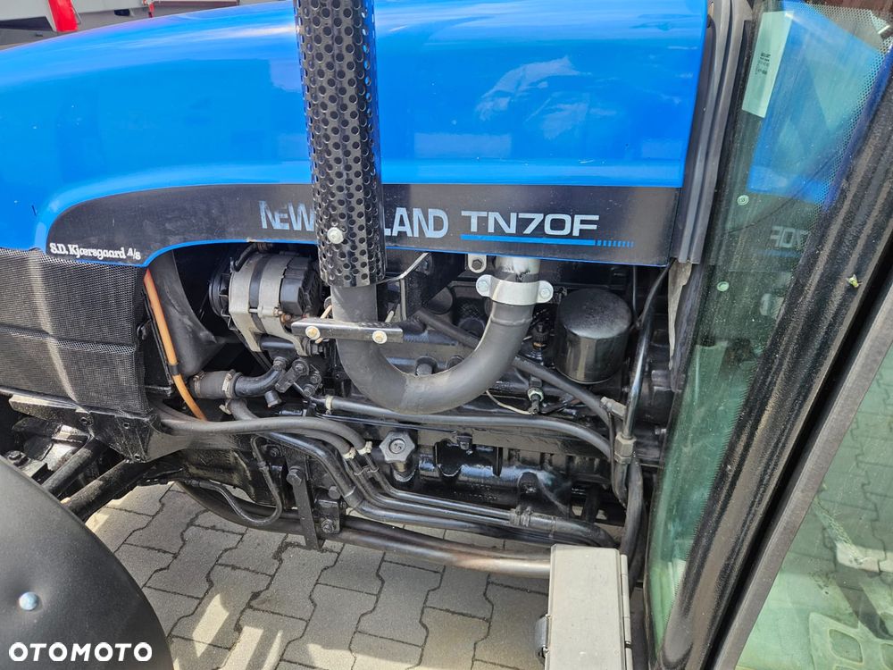 New Holland TN70F - 5