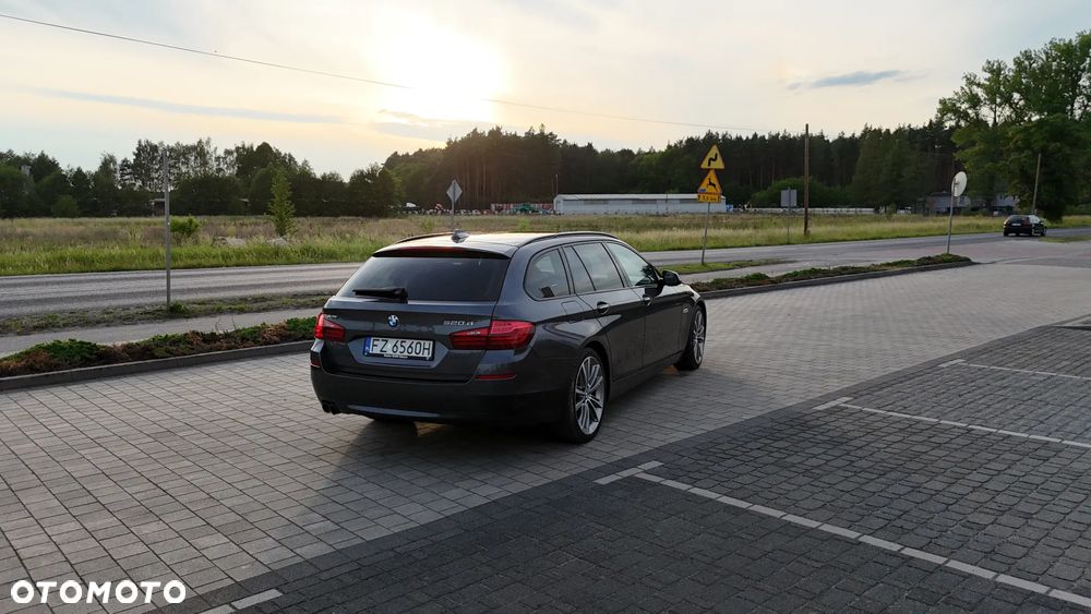 BMW Seria 5 520d Luxury Line - 8