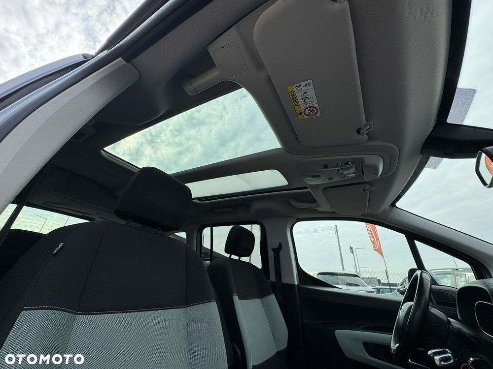 Citroën Berlingo Multispace PureTech 110 SHINE - 23