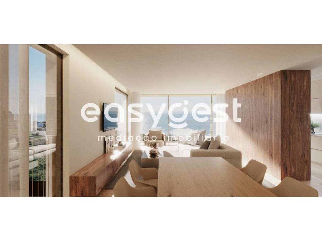 Apartamento T2 com varanda e vistas privilegiadas para o Porto - Grande imagem: 2/8