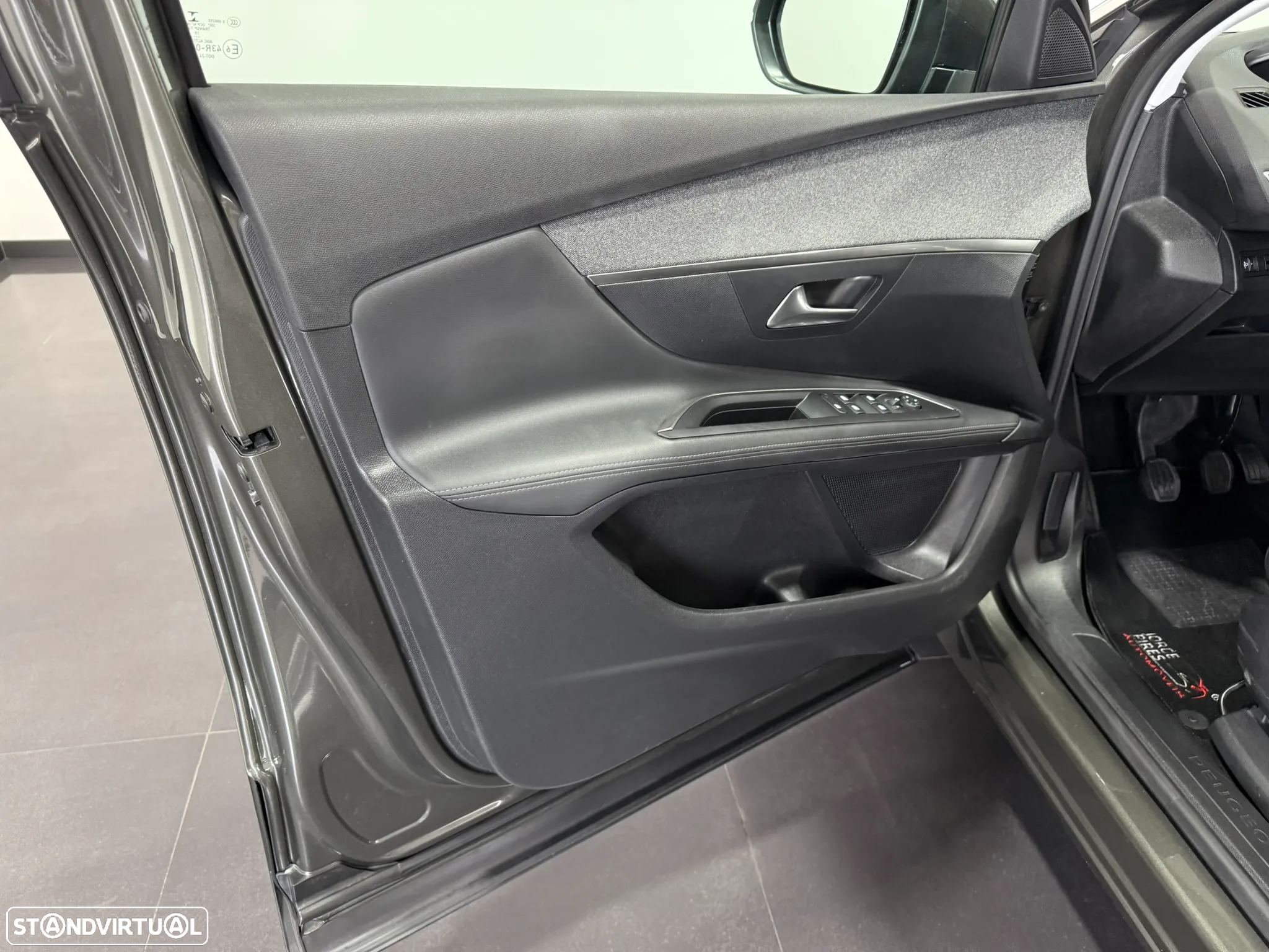 Peugeot 3008 1.5 BlueHDi Allure - 18