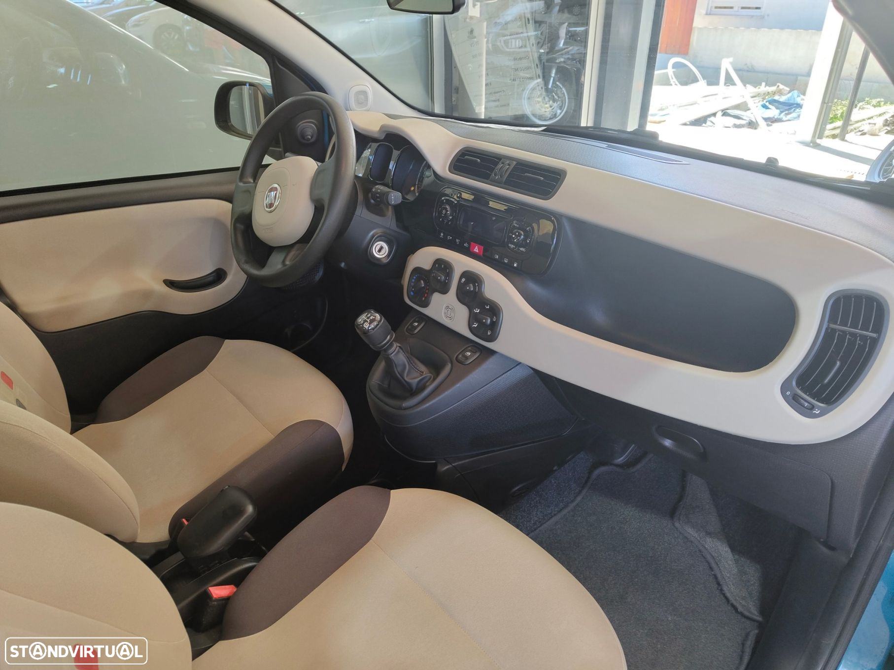 Fiat Panda 1.2 Lounge GPL - 12