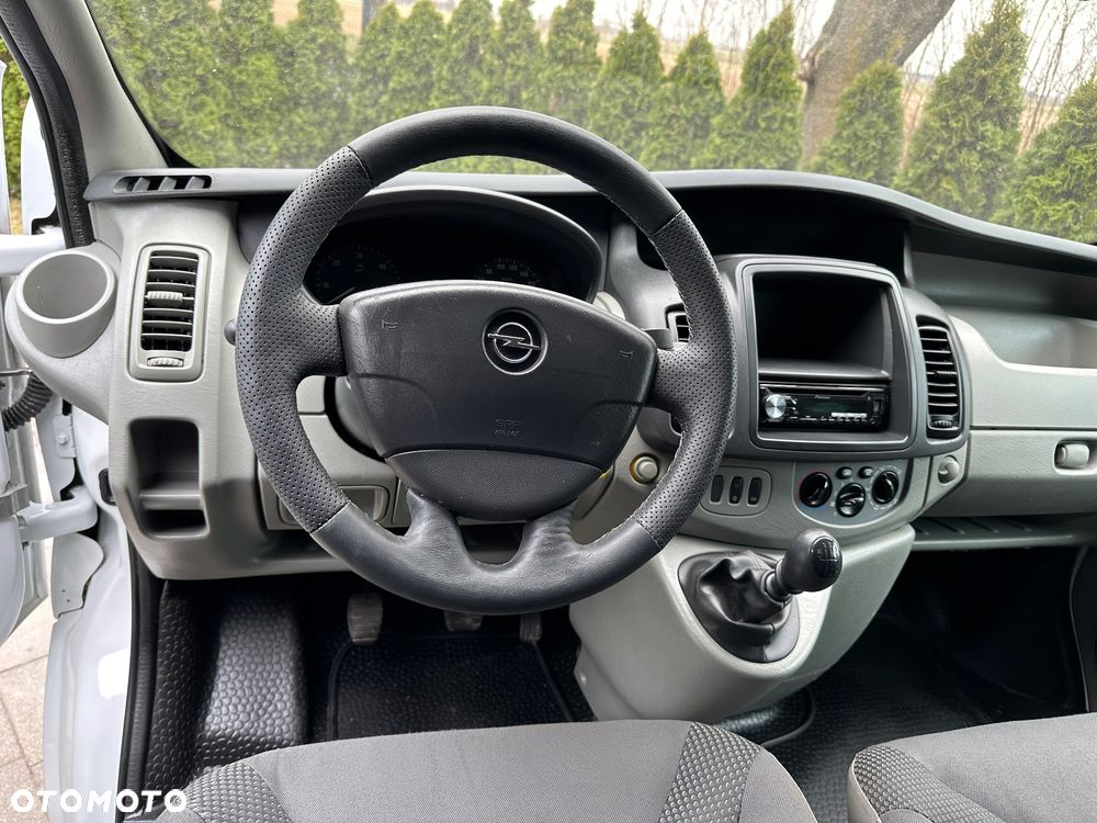 Opel Vivaro - 12