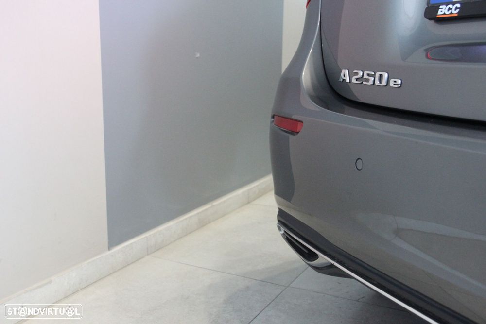 Mercedes-Benz A 250 e Progressive - 7