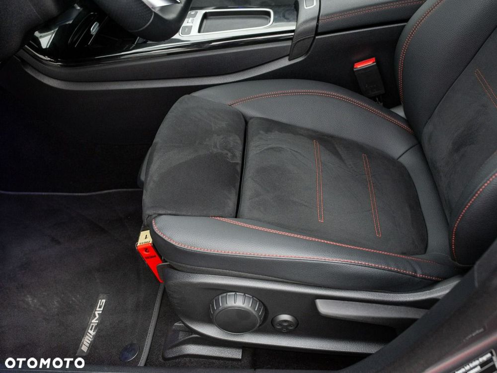 Mercedes-Benz CLA 200 mHEV AMG Line 7G-DCT - 11