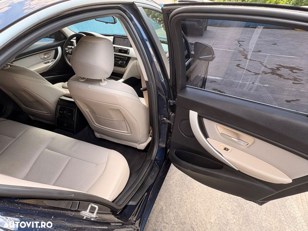 BMW Seria 3 320d Efficient Dynamic Edition Aut. Advantage - 17