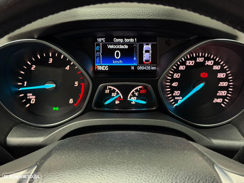 Ford Kuga 2.0 TDCi Titanium Powershift - 14