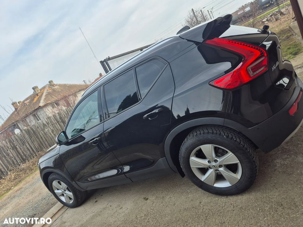Volvo XC 40 D4 AWD Momentum - 3