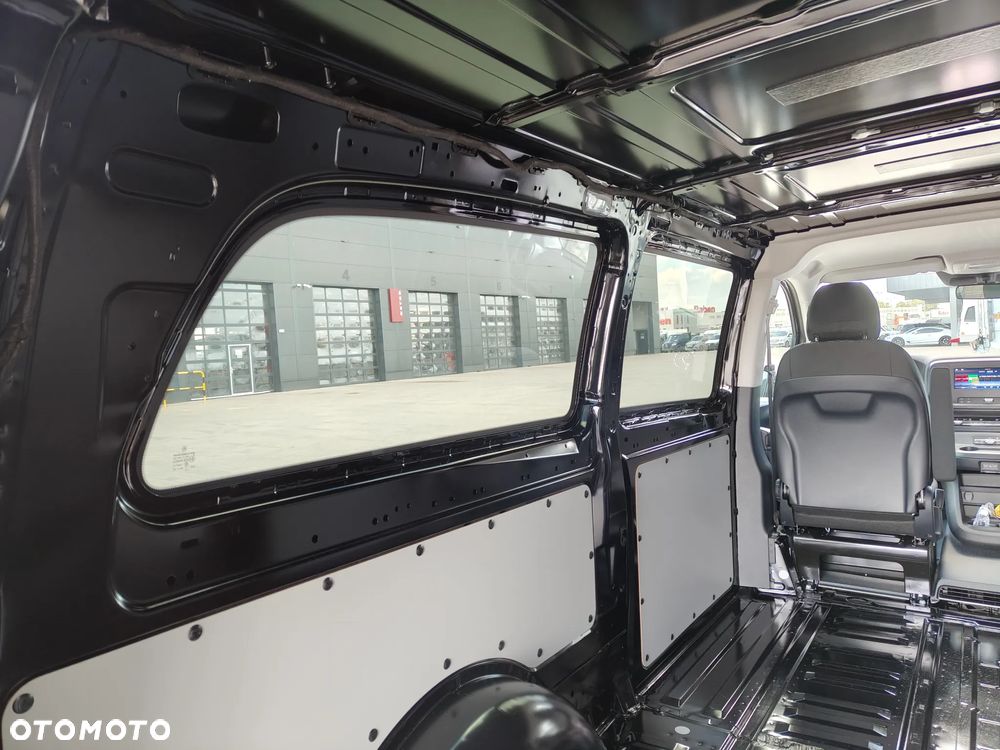 Mercedes-Benz Vito - 11
