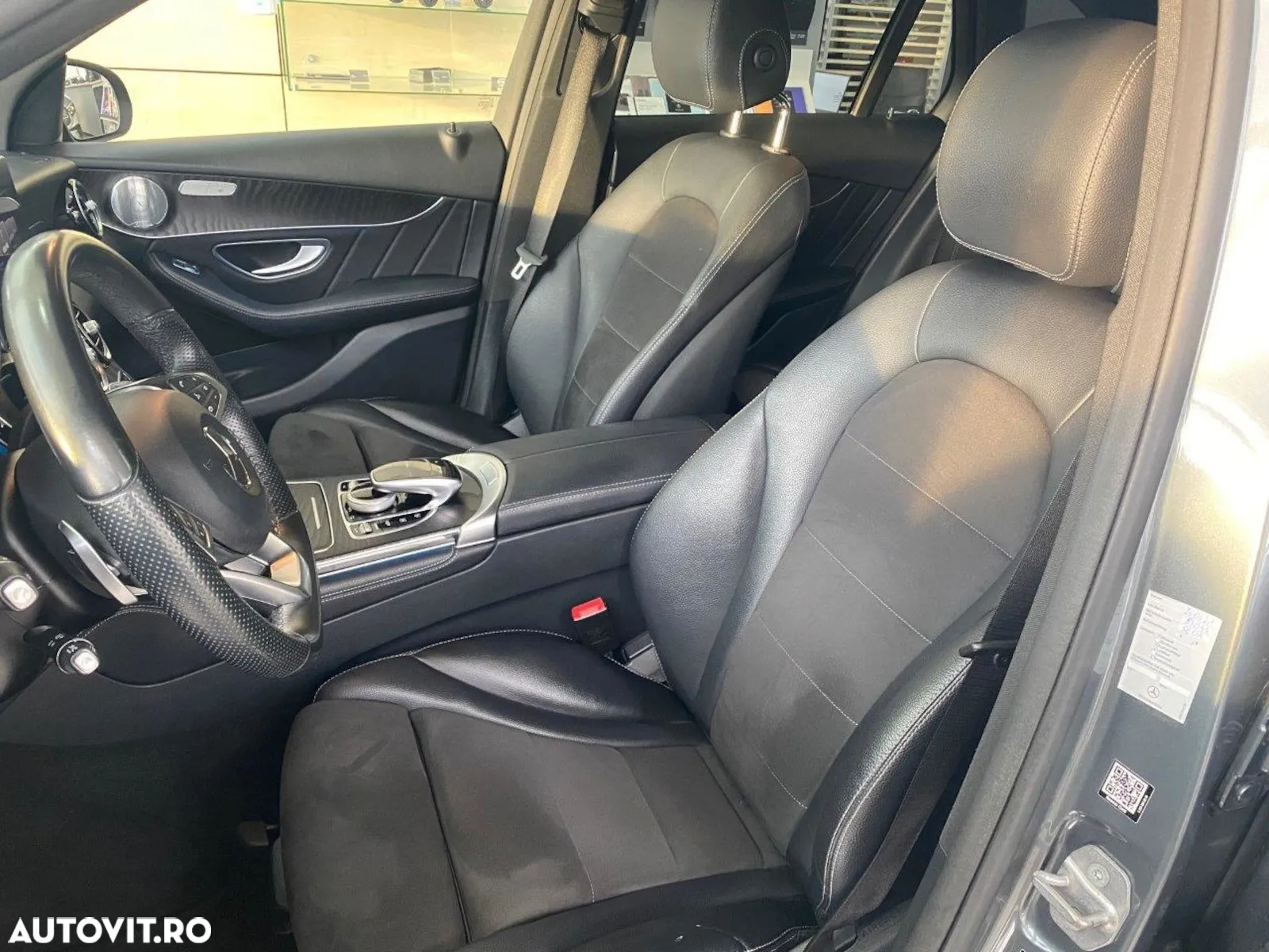 Mercedes-Benz GLC 250 d 4Matic 9G-TRONIC AMG Line - 11