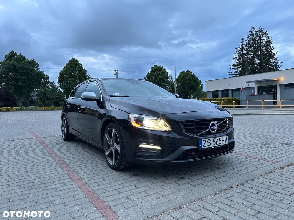 Volvo V60 D5 Geartronic RDesign - 2
