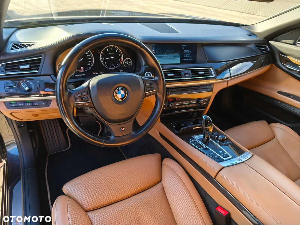 BMW Seria 7 750Li - 6