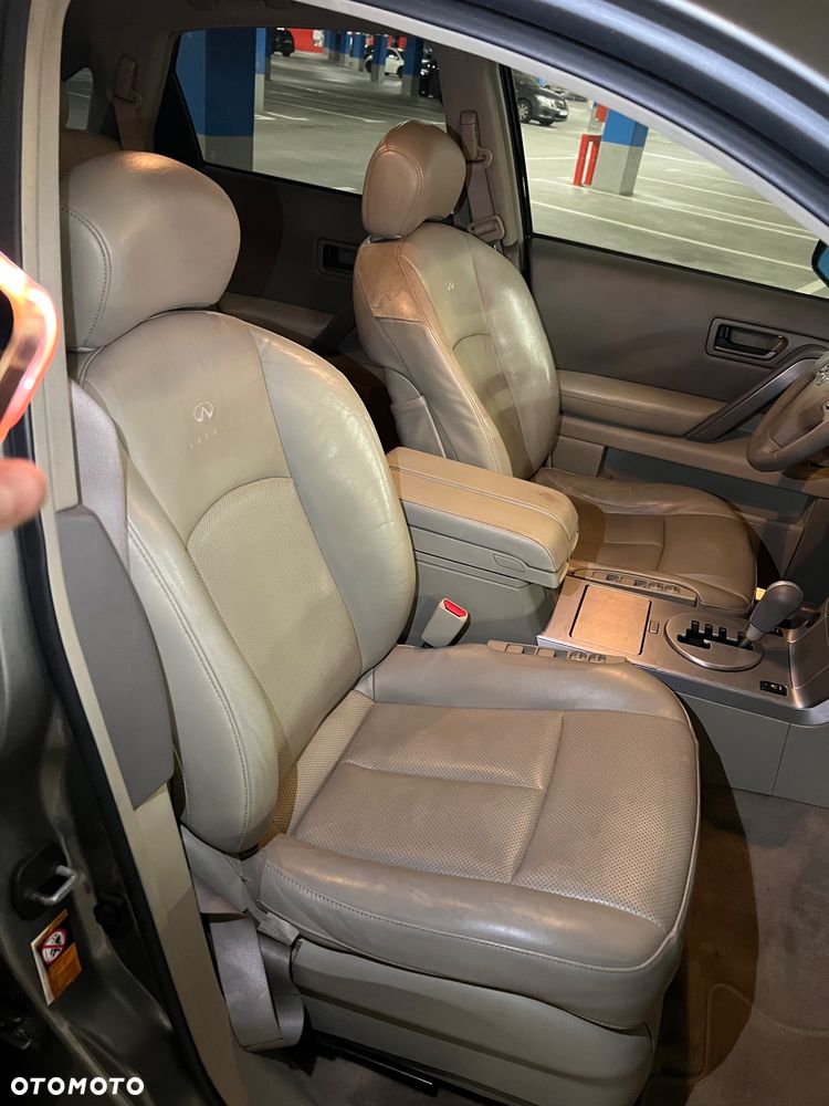 Infiniti FX FX35 - 12