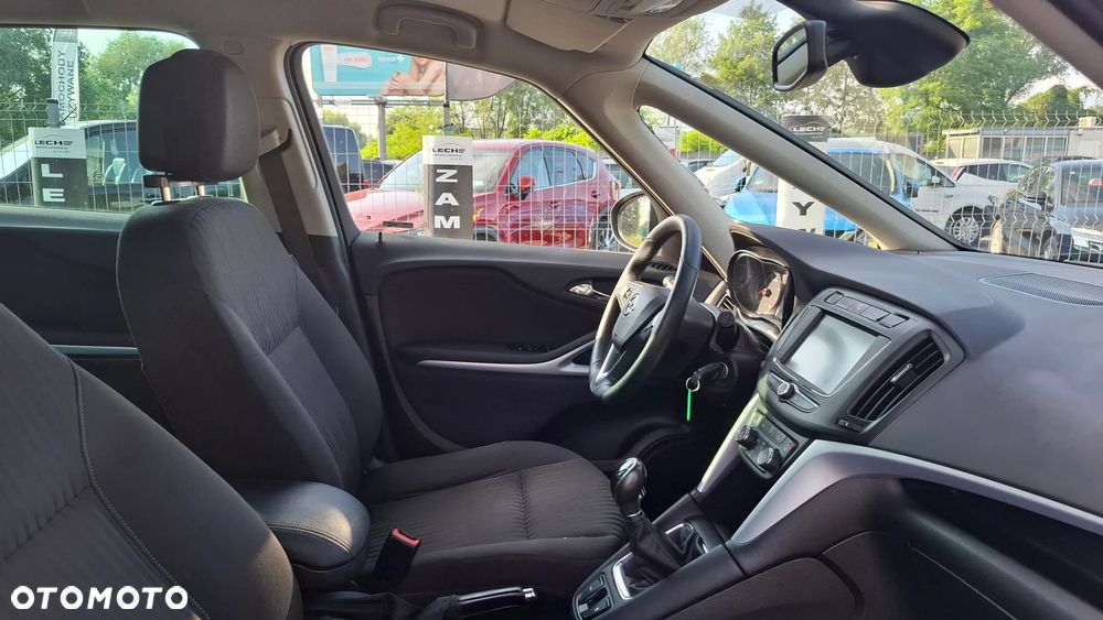 Opel Zafira - 19
