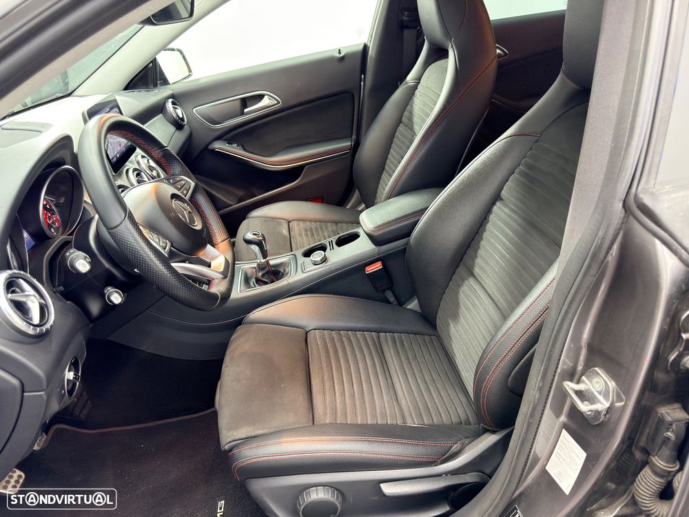 Mercedes-Benz CLA 180 d AMG Line - 12