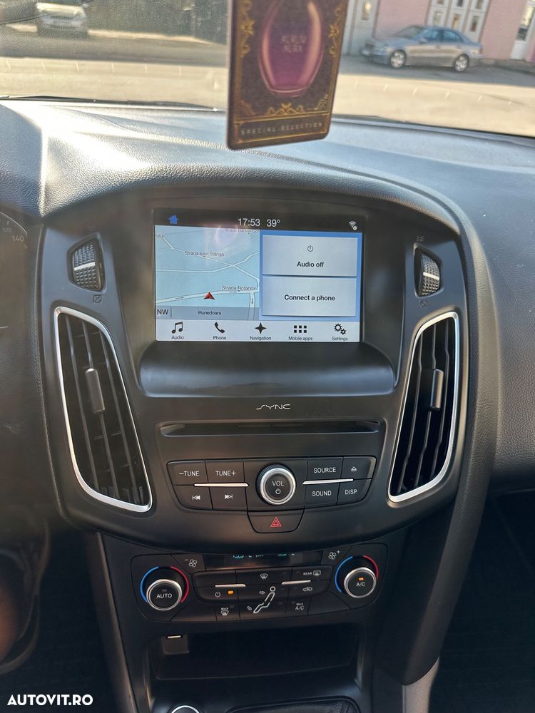 Ford Focus 1.0 EcoBoost Trend - 17