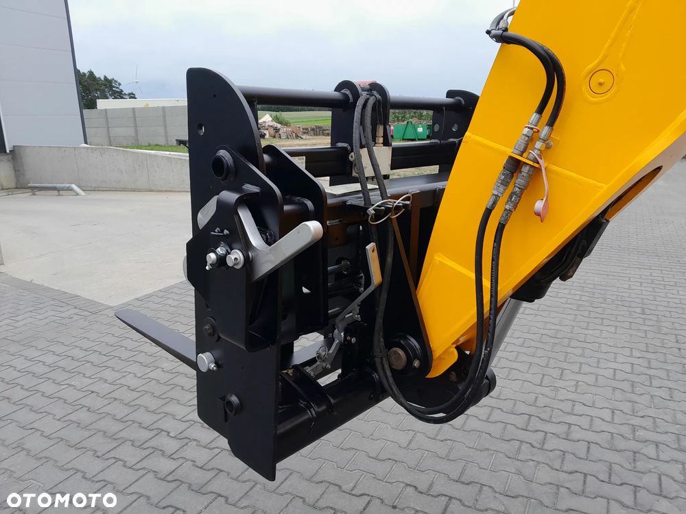 JCB 540-140 2022r - 19