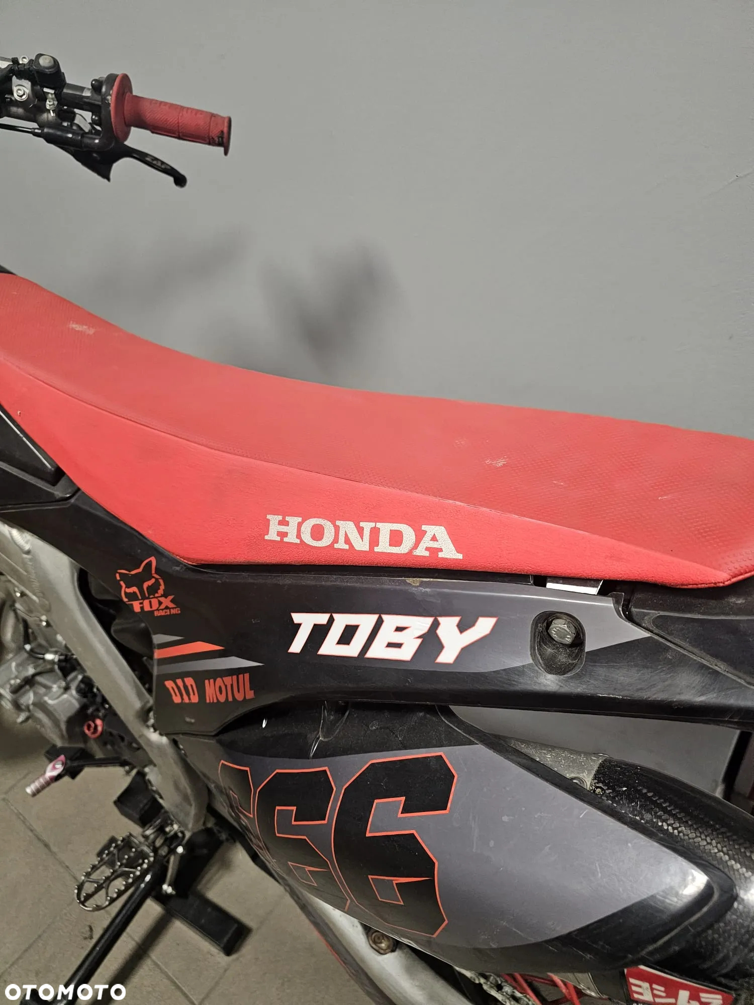 Honda CRF - 8