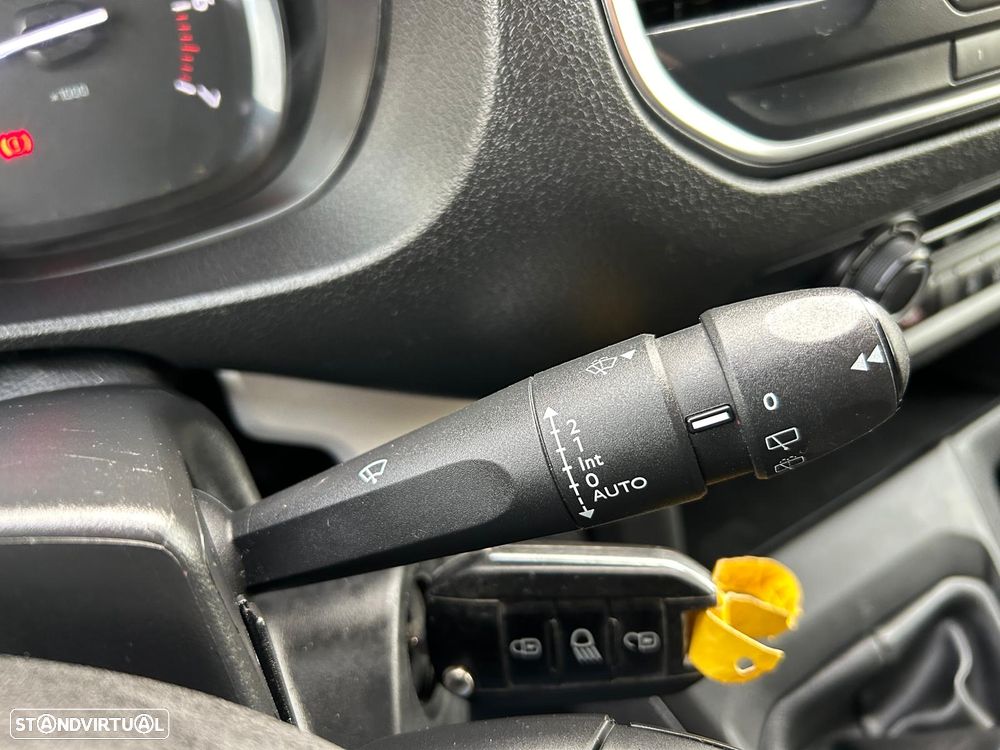 Toyota Proace Verso 1.5 D-4D L1 1.0T Comfort 9L PDL - 15