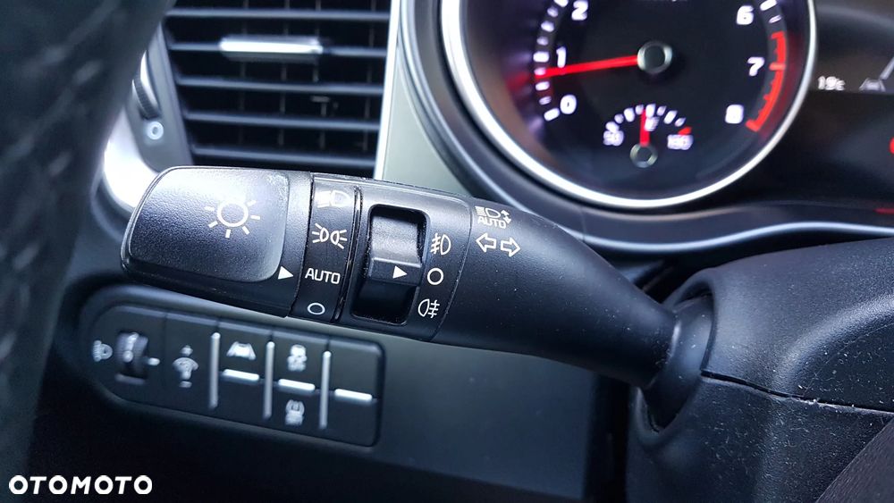 Kia Ceed 1.5 T-GDI M - 18