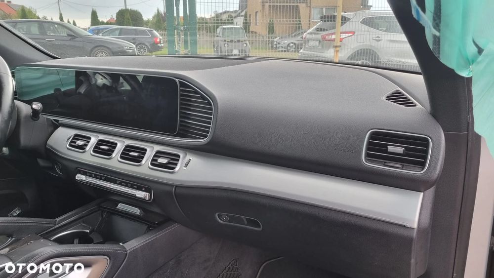 Mercedes-Benz GLE - 21