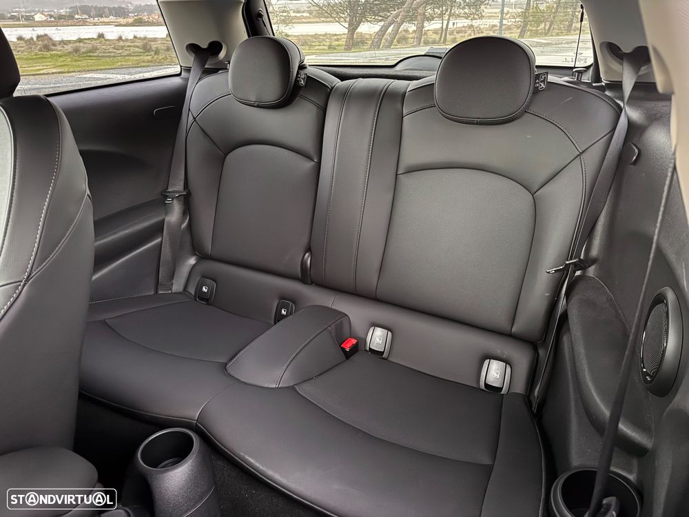 MINI 3 Portas Cooper SE S - 17