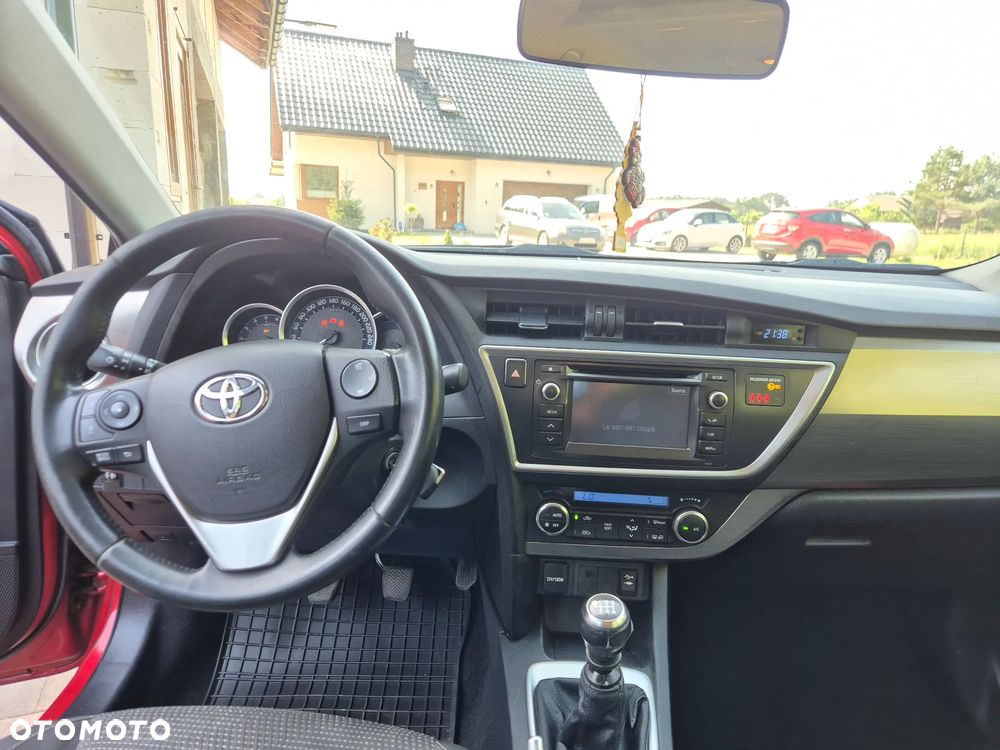 Toyota Auris - 28