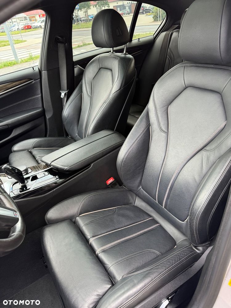 BMW Seria 5 530i M Sport sport - 11
