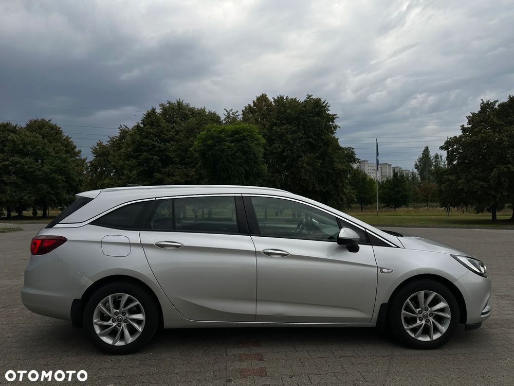 Opel Astra 1.6 CDTI Elite - 9
