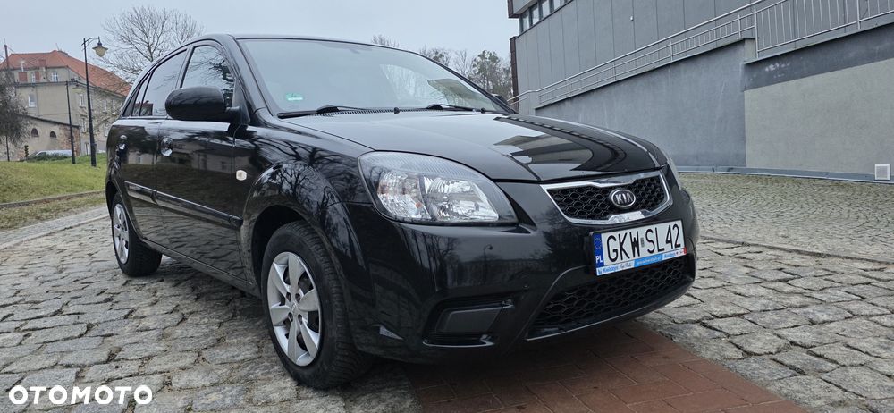 Kia Rio 1.4 Family + - 31