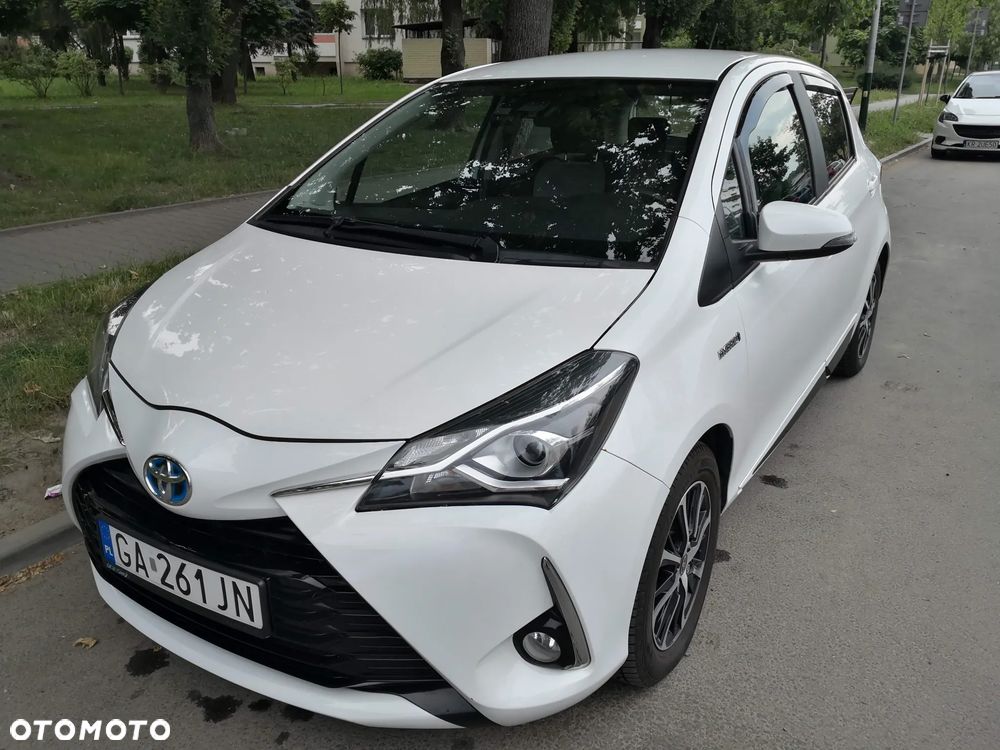 Toyota Yaris Hybrid 100 Premium EU6 - 4
